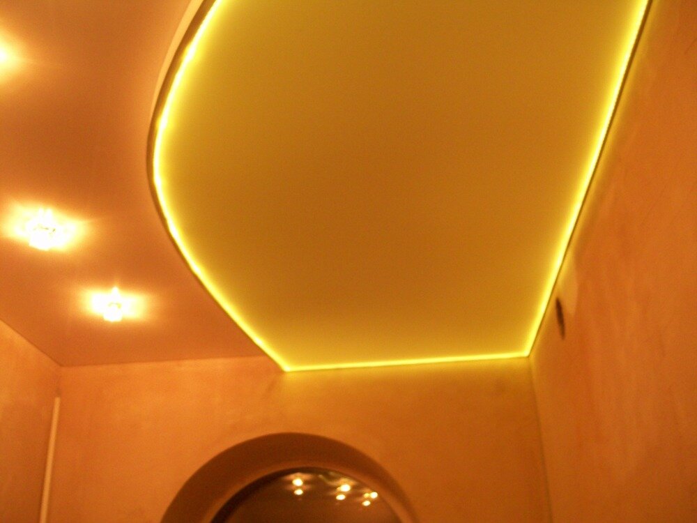 Двухуровневый потолок с подсветкой -как его сделать?
